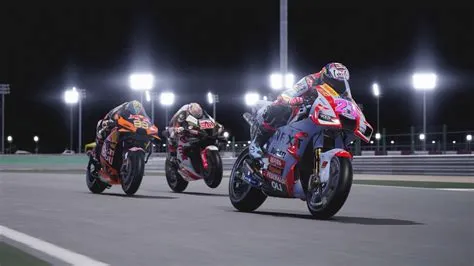  MotoGP 22: Kun kaksipyöräisten kuningattareiden valtaistuimelle pyritään!